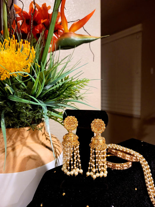 Earrings image 3