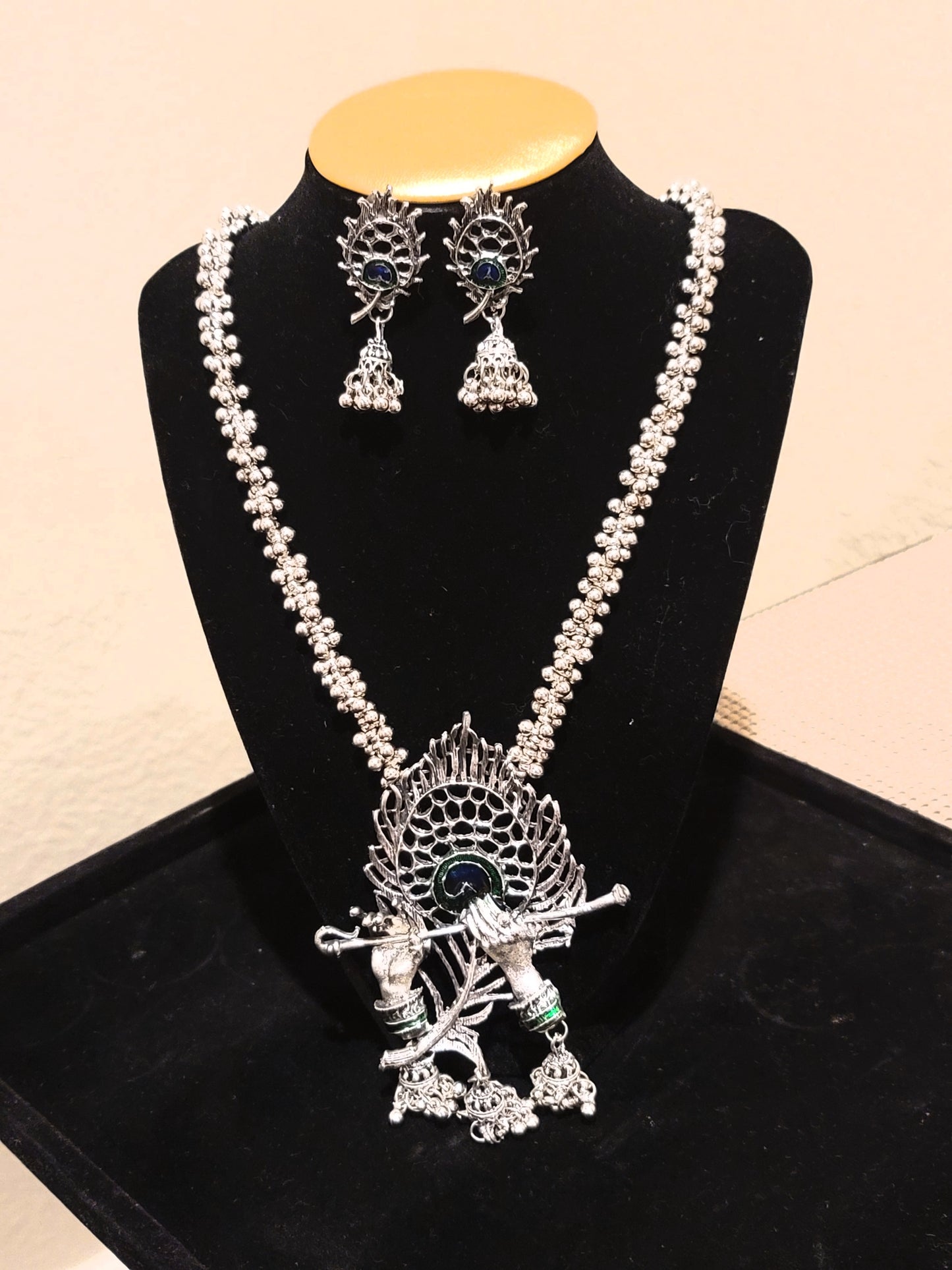 Shri Krishna necklace and matching earrings set