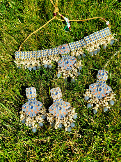 High Quality & Very Lightweight Meenakari Choker Set