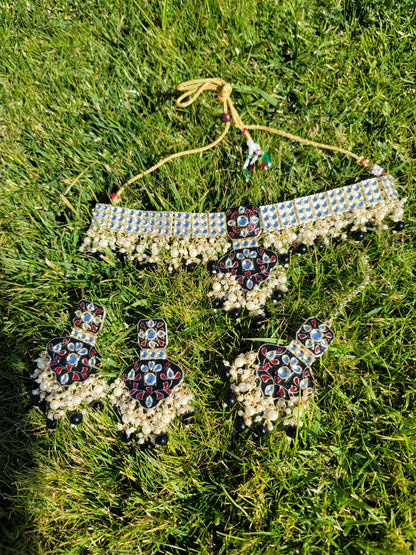 High Quality & Very Lightweight Meenakari Choker Set