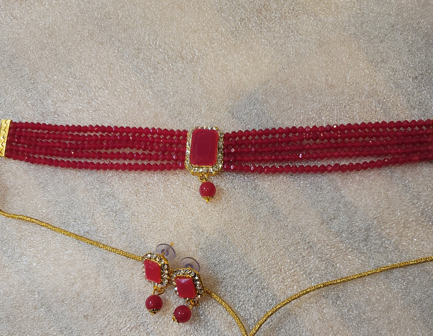 Choker Set With Crytal Shine