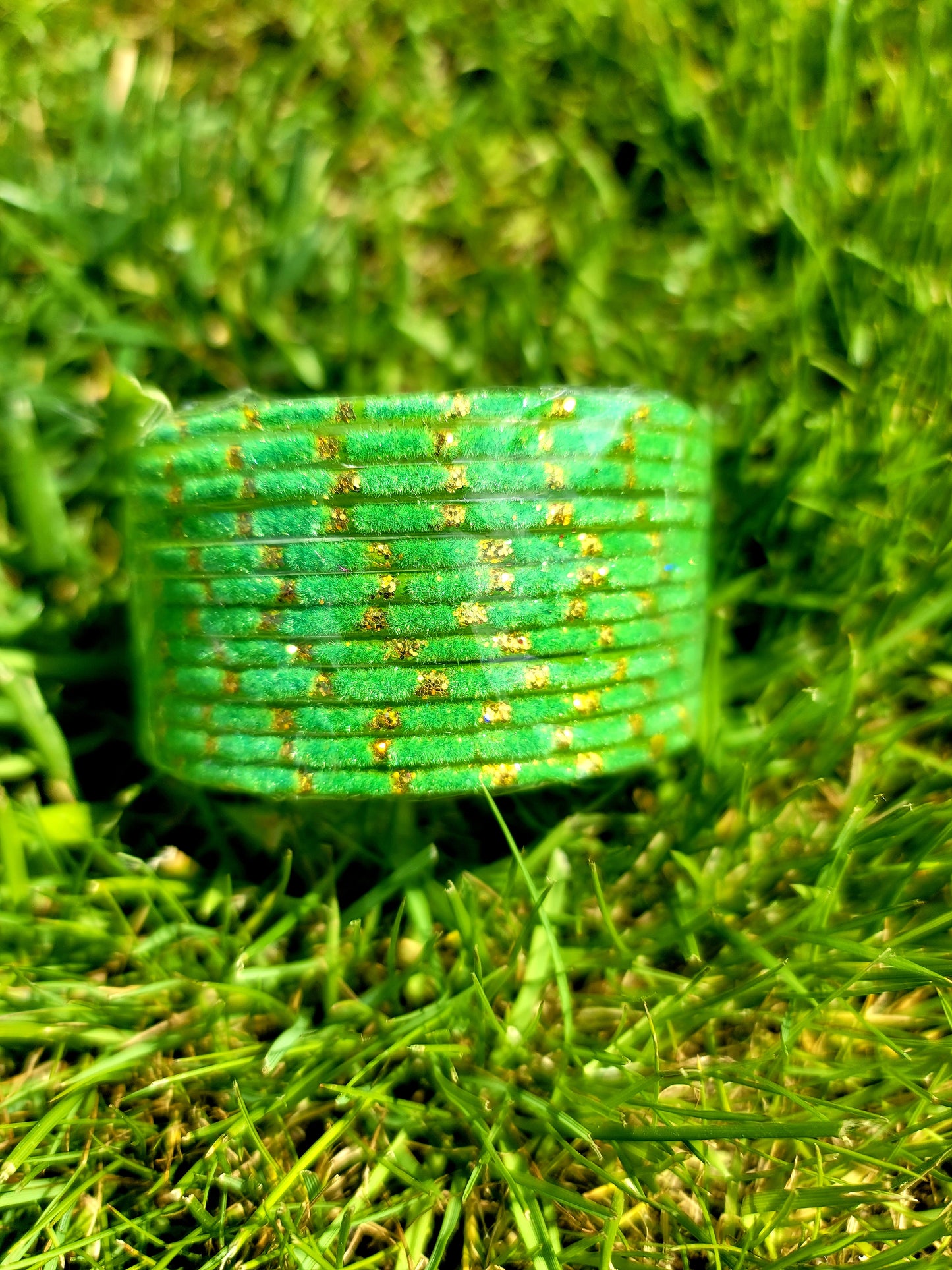 Fancy Glass Bangles (Parrot Green)