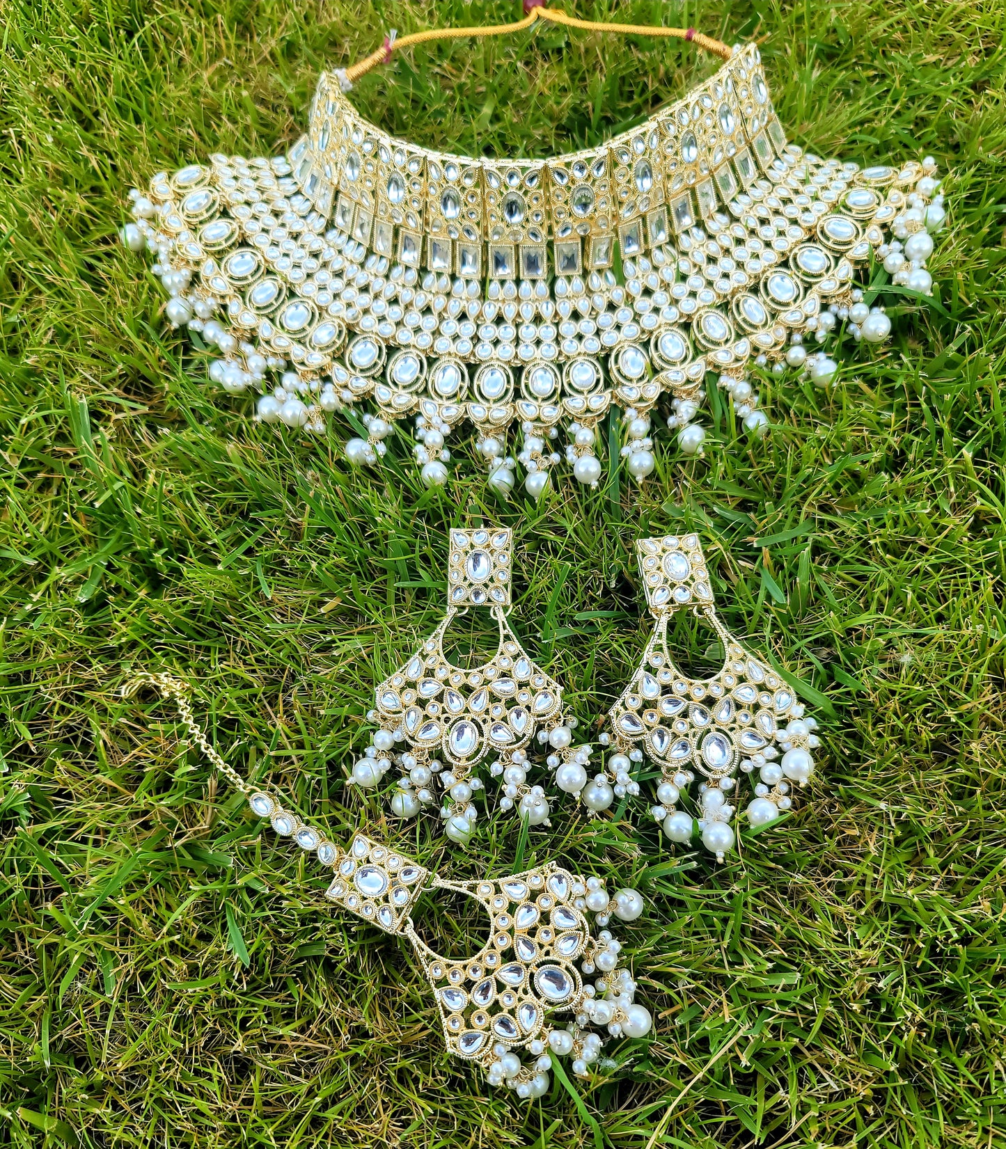 High-End Bridal Set With Real Stones