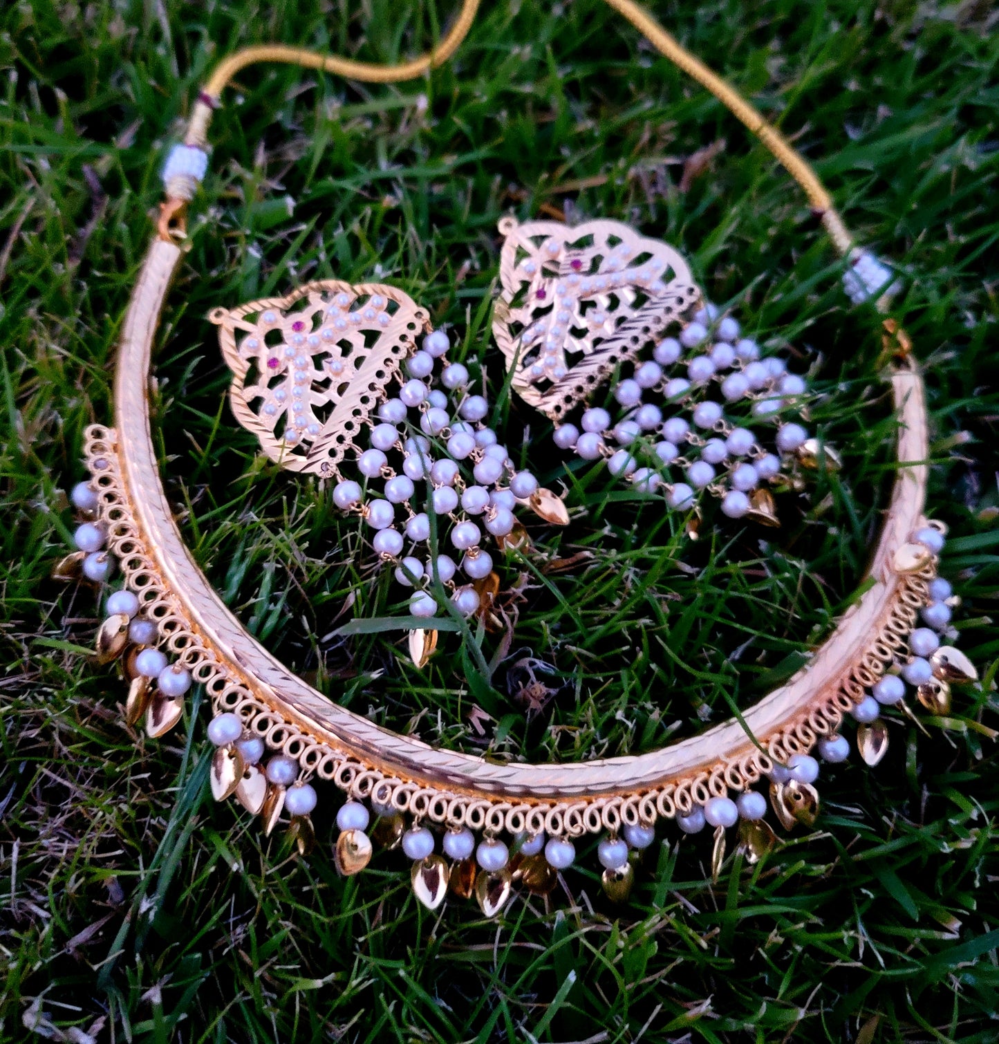 Beautiful Tradional Look Choker Set