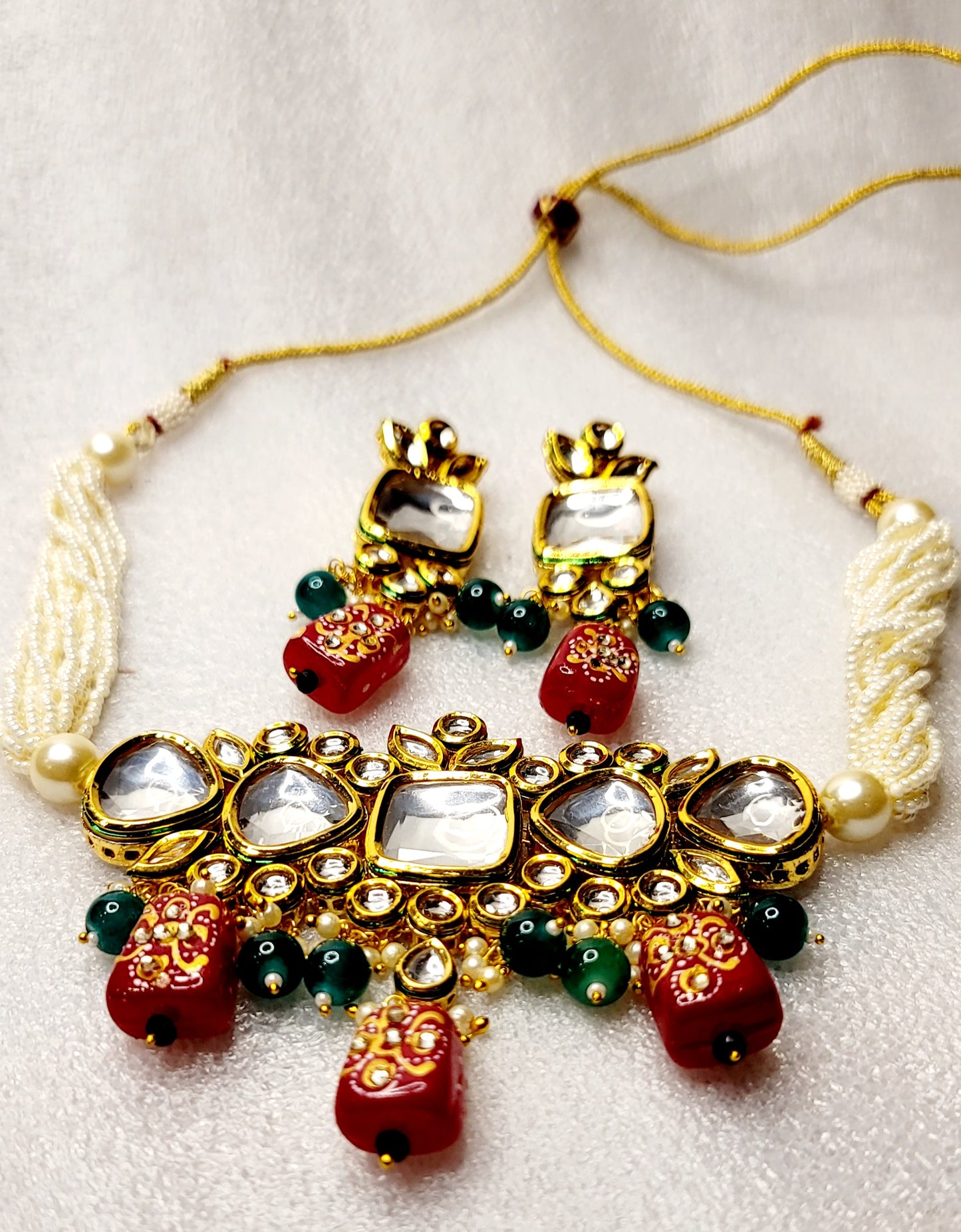 Designer Uncut Dabbi Kundan Choker Set With Rice beads