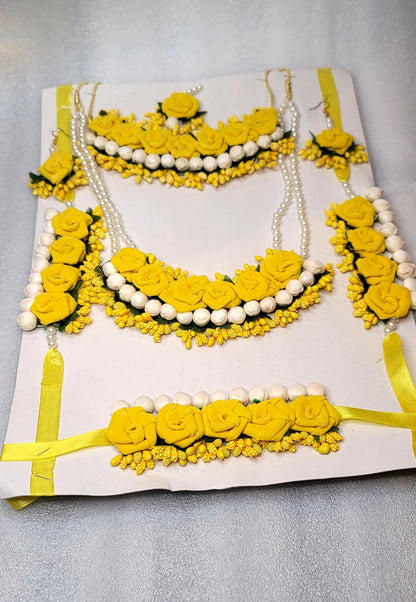 Flower Jewelry For Mehnadi Ceremony