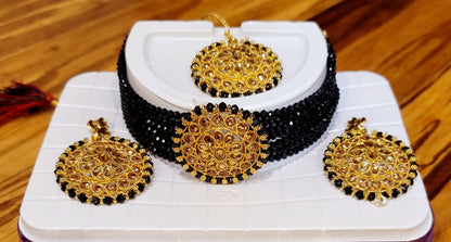 Stylish Choker Set
