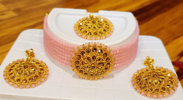 Stylish Choker Set
