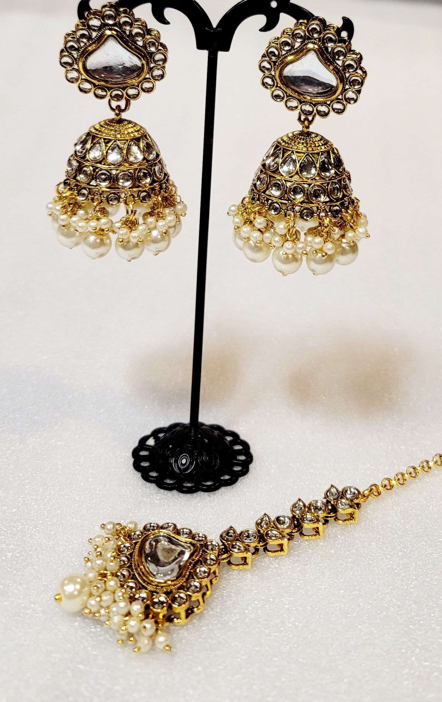 Royal Kundan Jhunki Set With Tikka