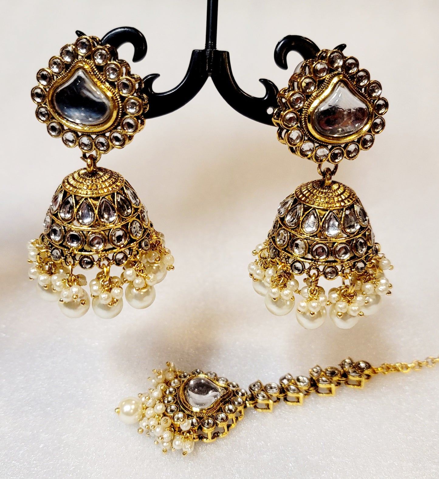 Royal Kundan Jhunki Set With Tikka