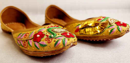Latest Peacock Designed Punjabi Story image 3