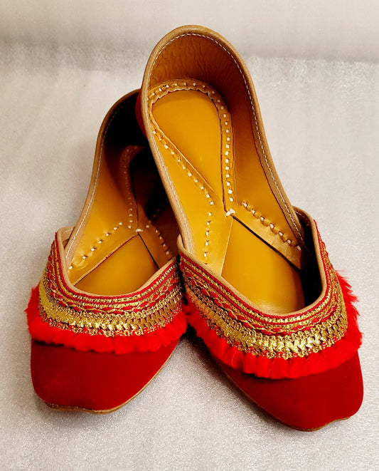Velvet Bridal Punjabi Jutti