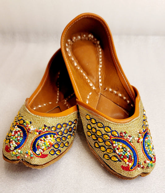 Peacock Designed Punjabi Jutti (Blue) image 3