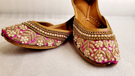 Handmade Tilla Work Bridal Punjabi Jutti