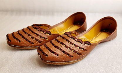Traditional Punjabi Jutti Leather Light Brown
