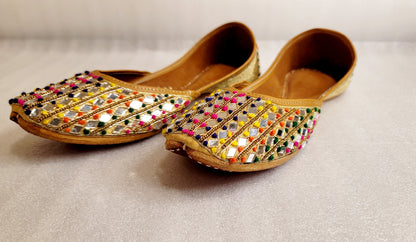 Very Stylish Mirror & Hand Embroidered Punjabi Jutti