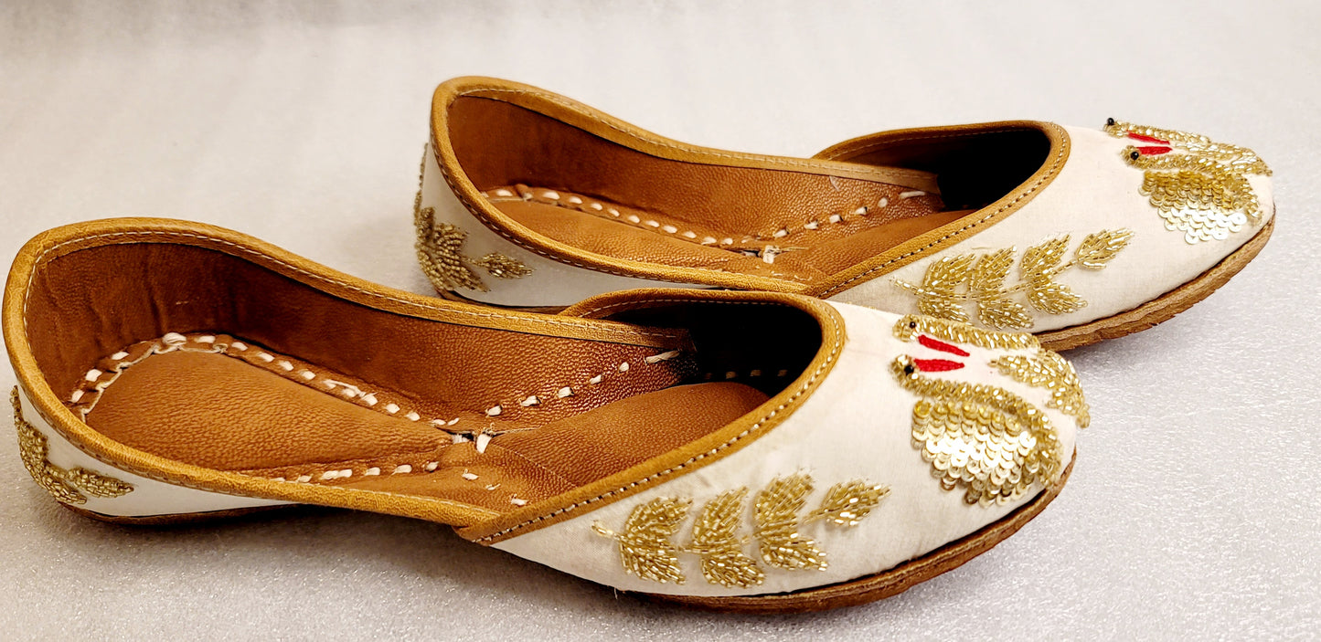 High Quality & Stylish Punjabi Jutti