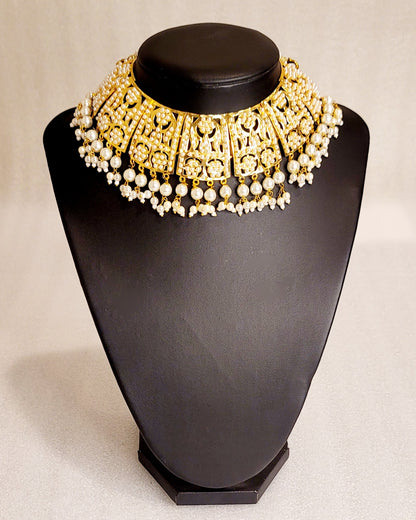 Real Jadau Choker Set With Stylish Oversized Studs & Tikka