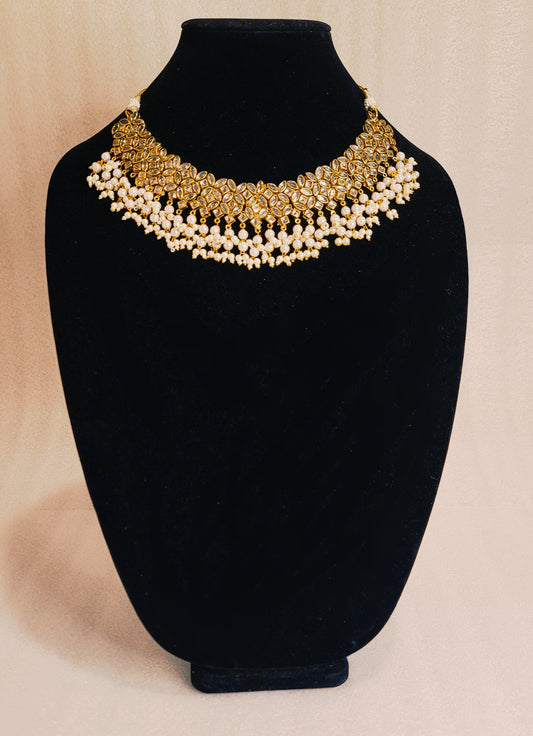 Kundan Stoned Necklace Set image 3