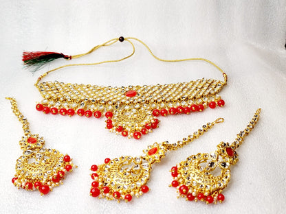 Very Flexible Stylish Necklace Set