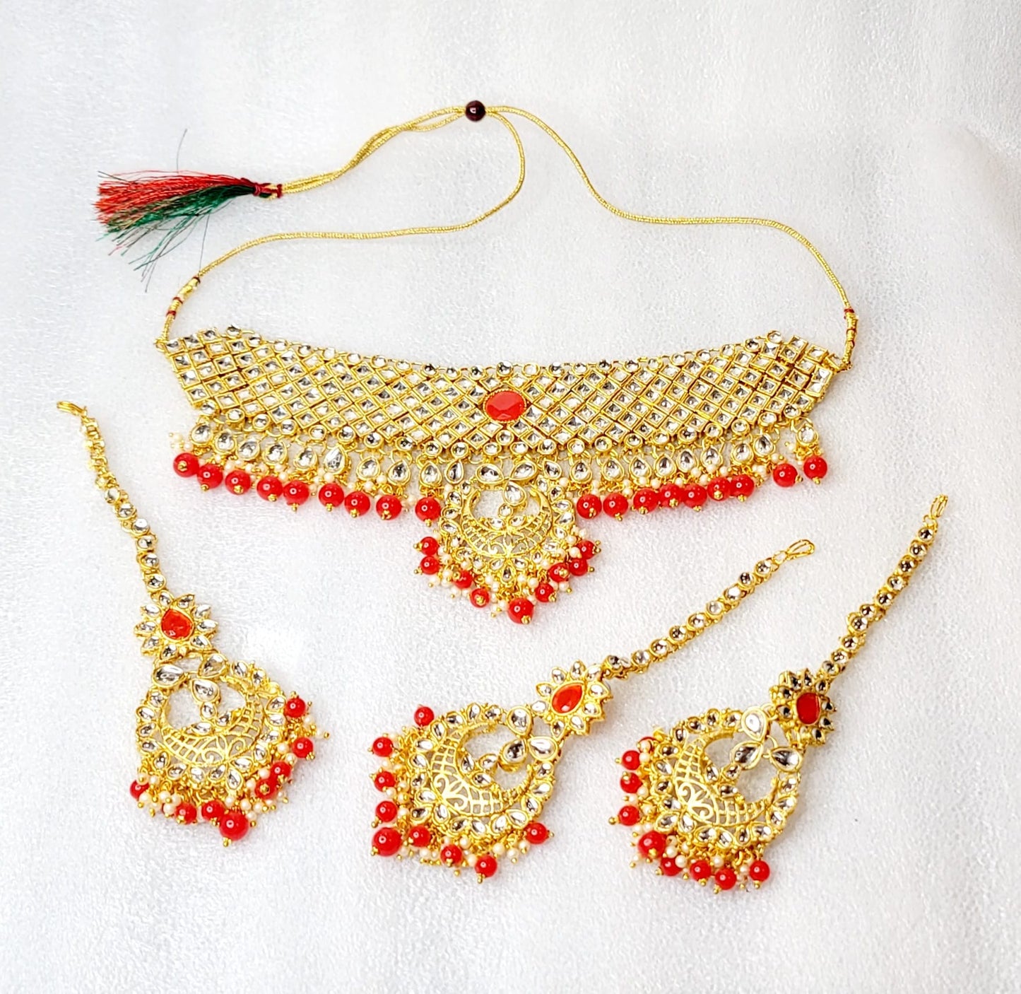 Very Flexible Stylish Necklace Set