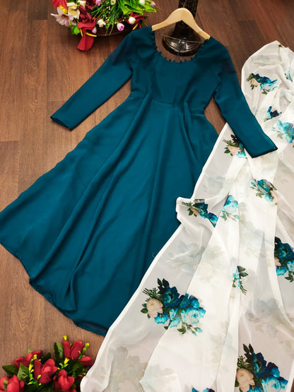 Stylish Gown & Dupatta Set