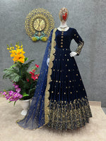 Beautiful Velvet Long Gown Set (40/42)