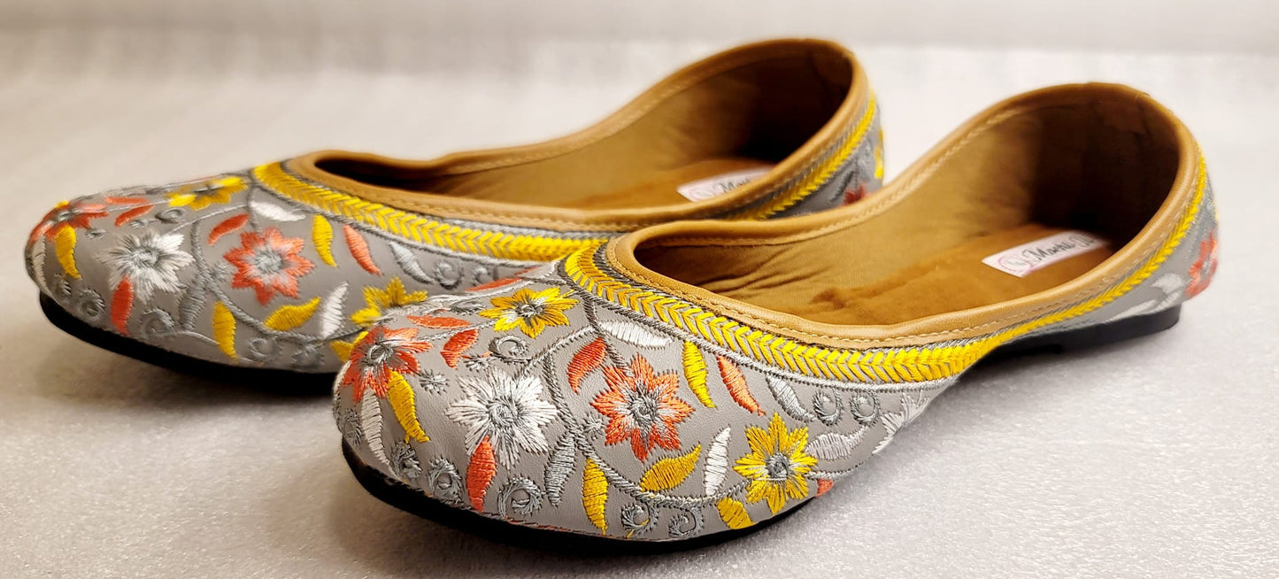 Punjabi Jutti In Gray Base & Beautiful Embroidery