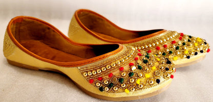 Trending Golden Punjabi Jutti (Multi)