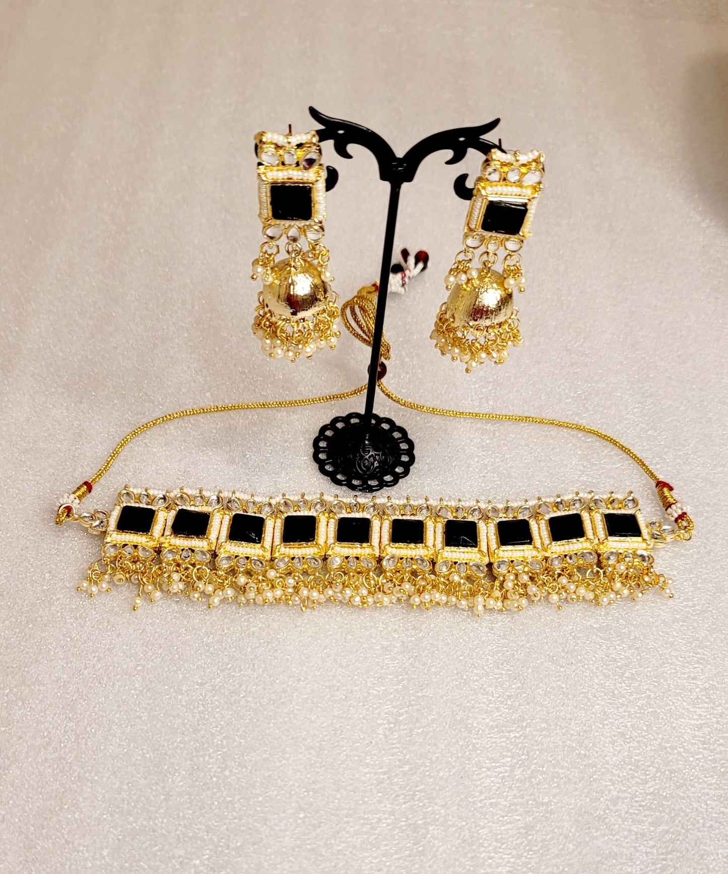 Monalisa Stone & Kundan Stoned Choker Set