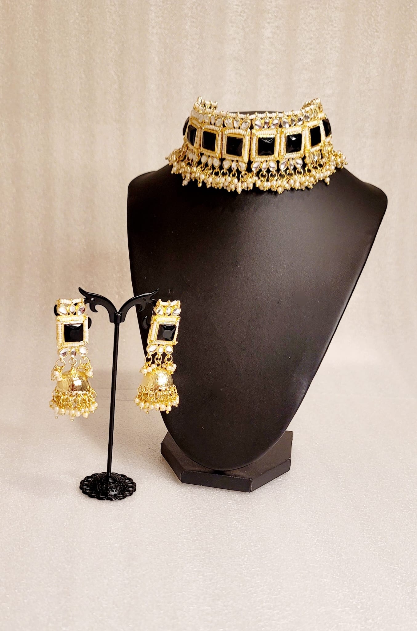 Monalisa Stone & Kundan Stoned Choker Set