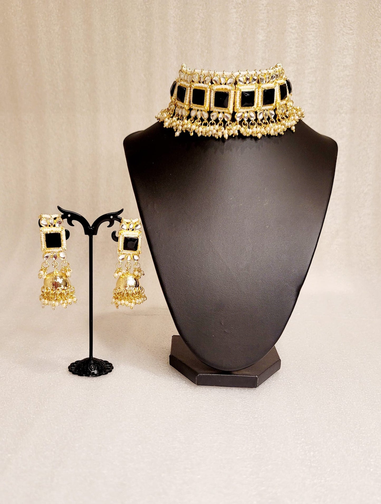 Monalisa Stone & Kundan Stoned Choker Set