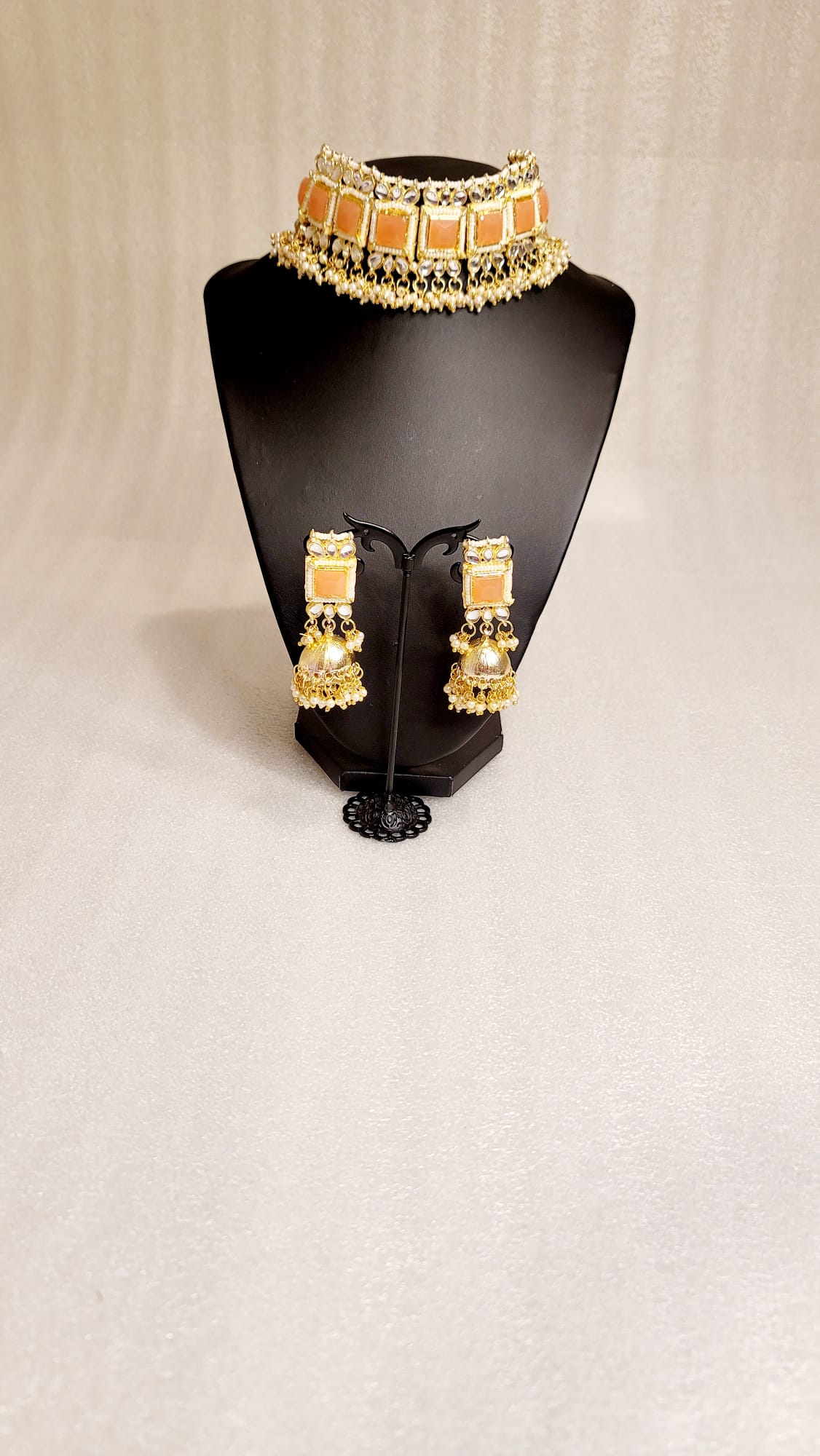 Monalisa Stone & Kundan Stoned Choker Set