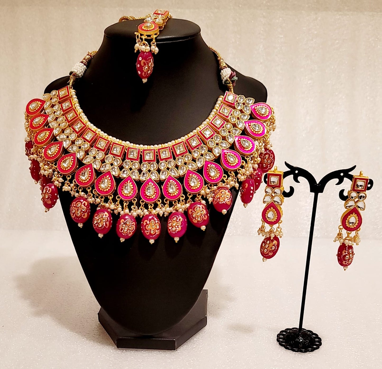 Super Stylish Kundan Meena Set