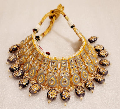 Super Stylish Kundan Meena Set