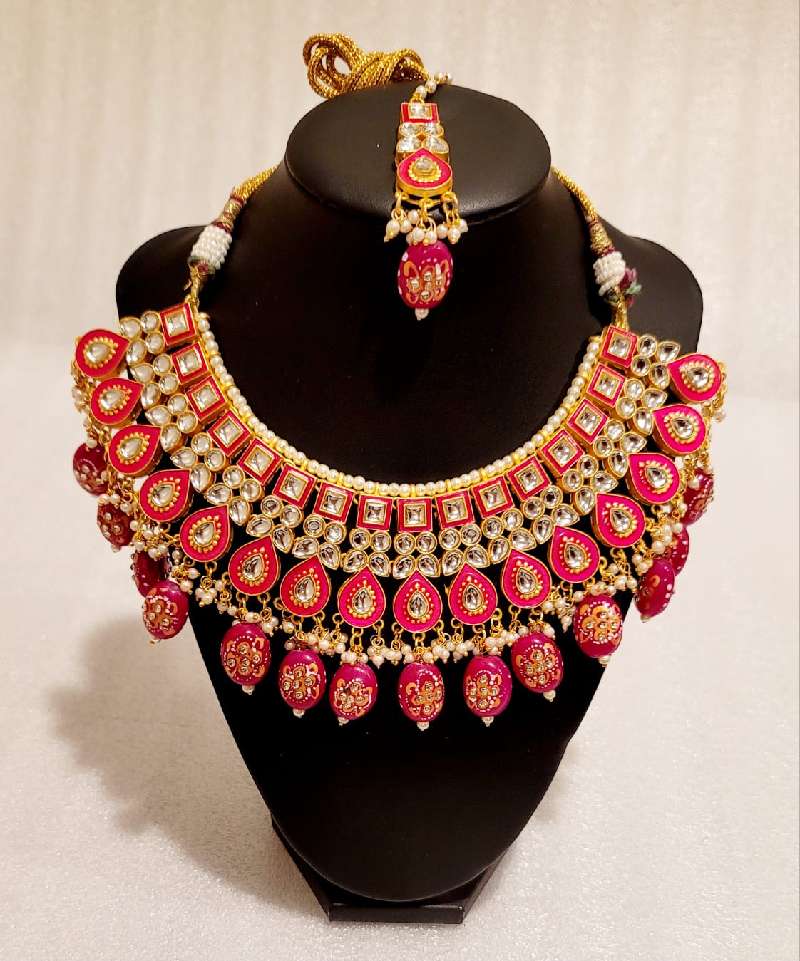 Super Stylish Kundan Meena Set