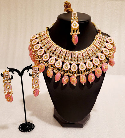 Super Stylish Kundan Meena Set