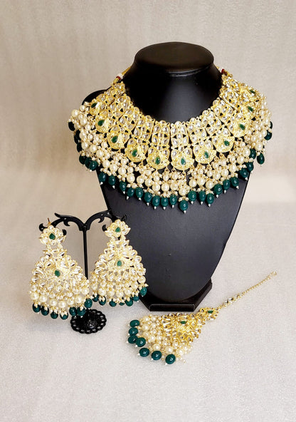 Super Stylish Lightweight Necklace Set