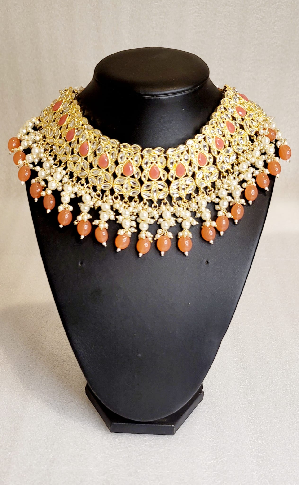 Super Stylish Lightweight Necklace Set