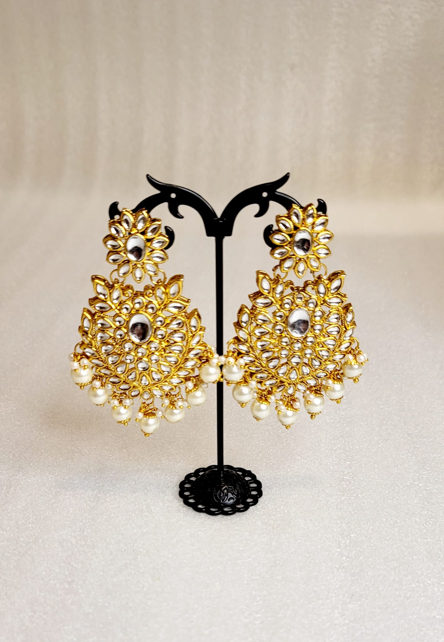 Kundan Stoned Gold-Plated Necklace Set