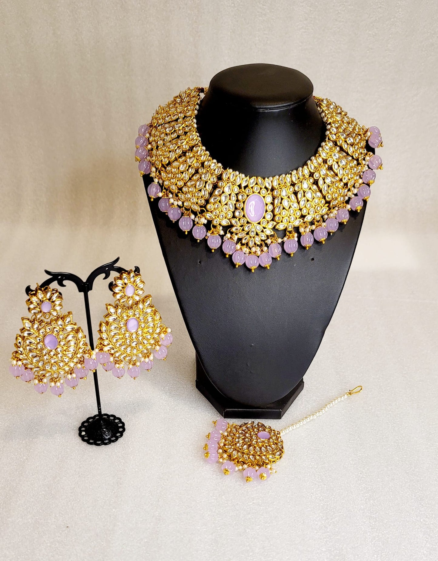 Kundan Stoned Gold-Plated Necklace Set