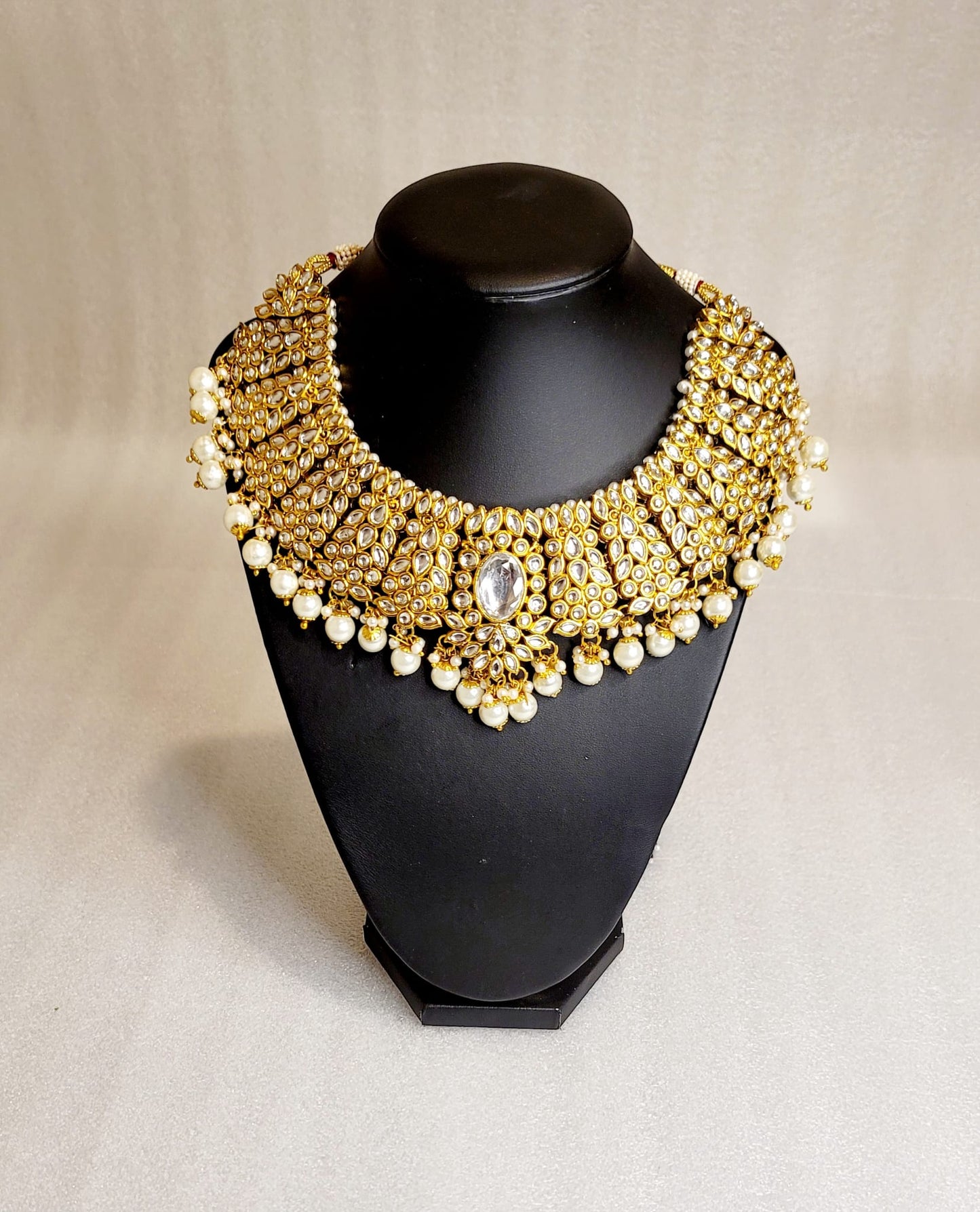 Kundan Stoned Gold-Plated Necklace Set