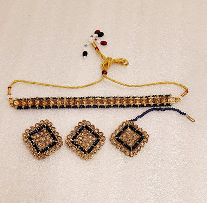 Very Stylish & High End Reverse Polki Choker Set.