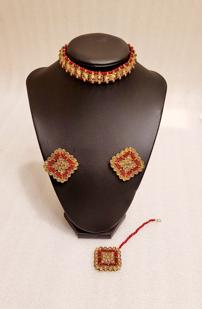 Very Stylish & High End Reverse Polki Choker Set.
