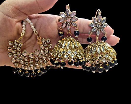 Kundan Jhumki Earrings with Tikka
