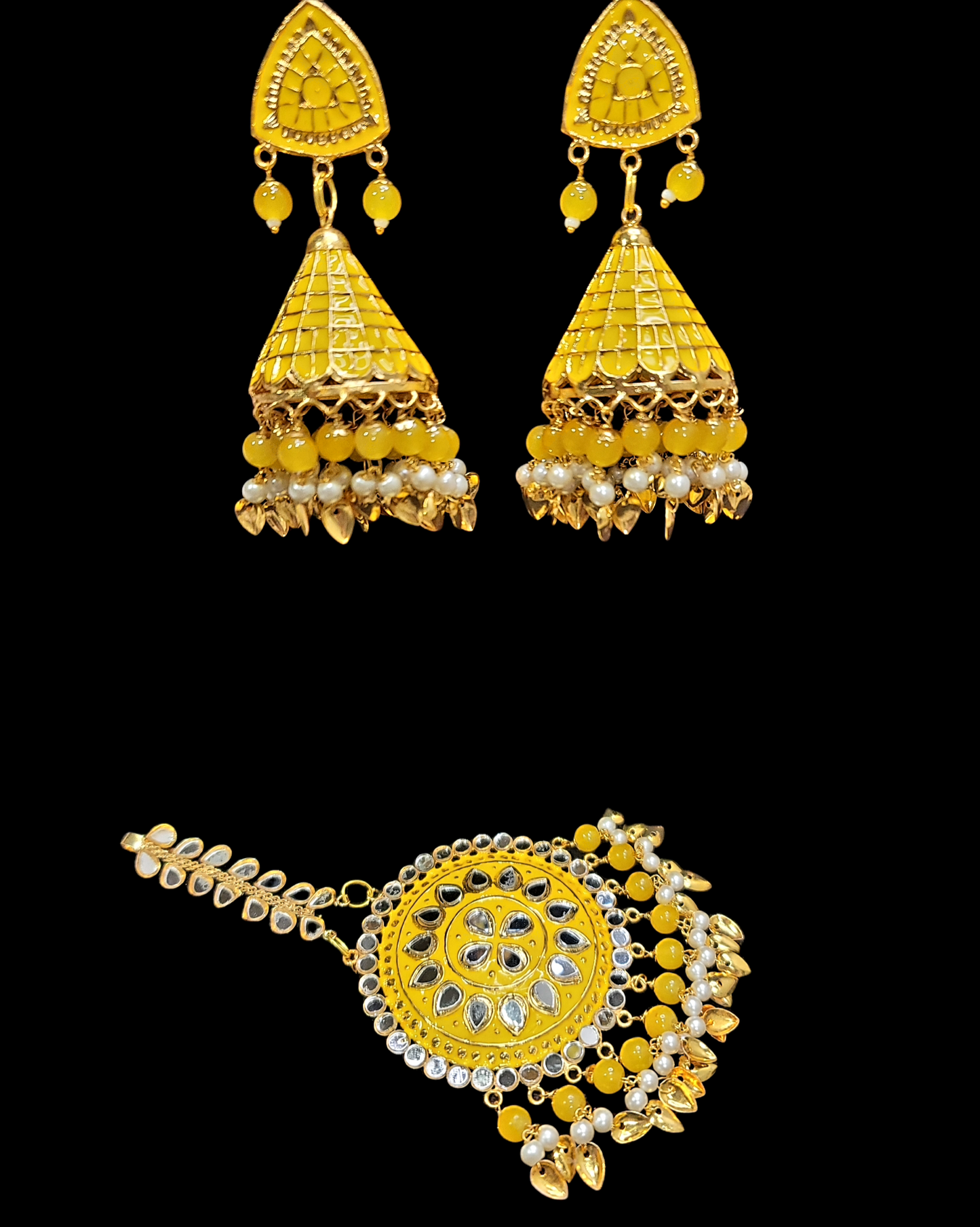 Pippal Patti & Meenakari Earrings & Tikka Set