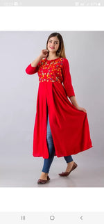 Frontslit Embroidered Kurta Red