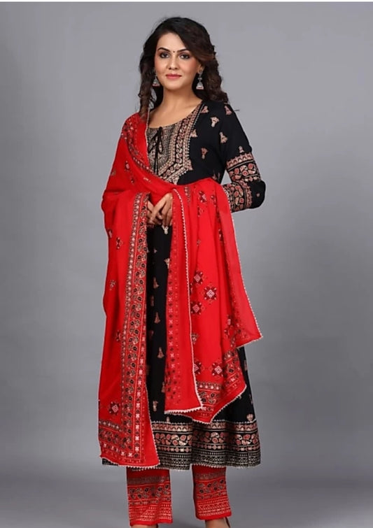 Women Anarkali Kurta with Pants & Dupatta