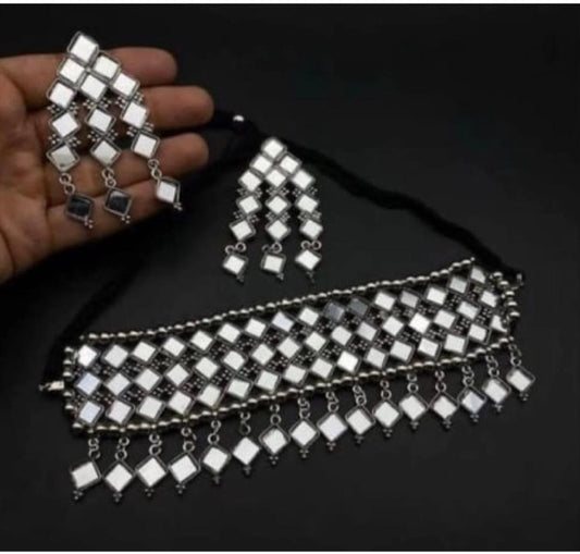 Oxidized Mirror Choker Set image 3