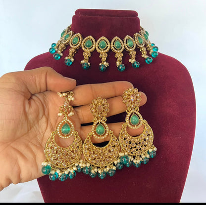 Stylish Choker Set With Polki & Monalisa Beads